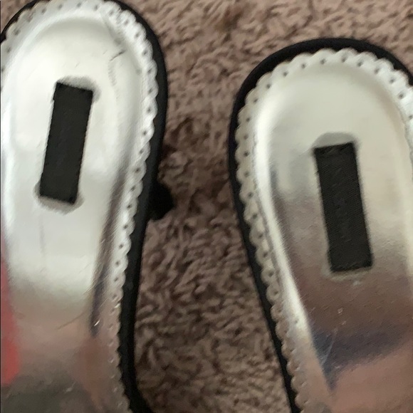 Black Heels - Picture 3 of 5